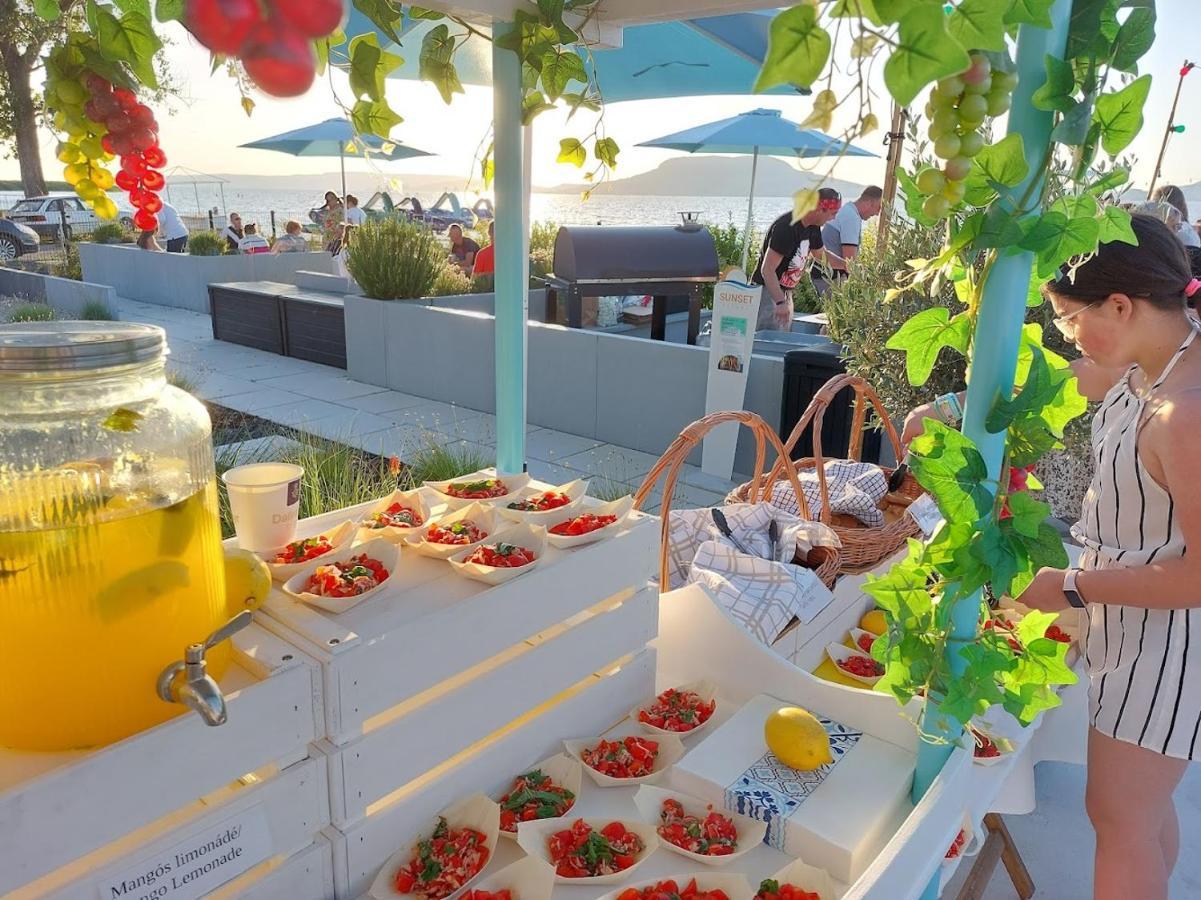 Sunset Resort - Lakeside Boutique Apartments Fonyód Εξωτερικό φωτογραφία
